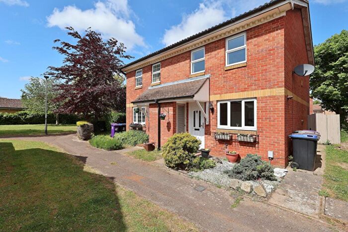 3 Bedroom Semi-Detached House For Sale In Rye Gardens, Baldock, SG7