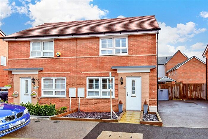 2 Bedroom Semi Detached House For Sale In Storehouse Way, Havant, Hampshire, PO9