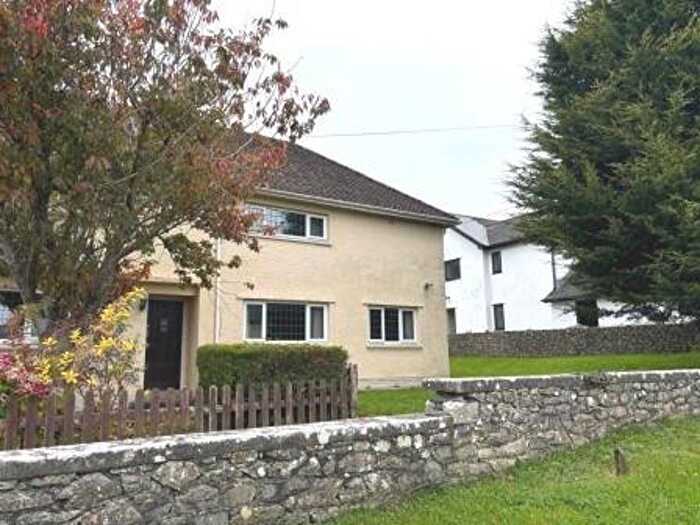 3 Bedroom Property To Rent In Llanbethery, Barry, CF62