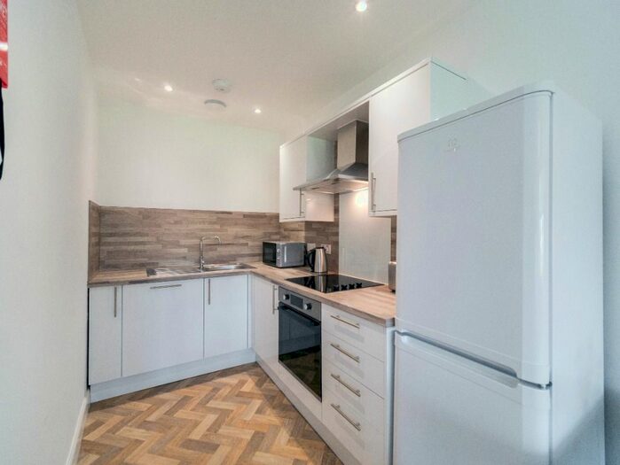 2 Bedroom Flat To Rent In Kelbourne Street, North Kelvinside, Glasgow, G20