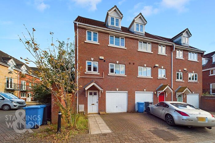 3 Bedroom Town House To Rent In Finishers Road, Norwich, NR3