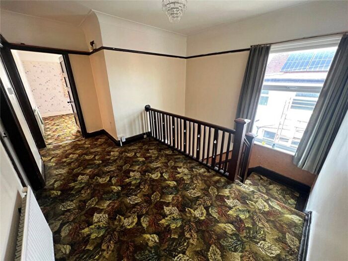3 Bedroom Flat For Sale In Brompton Avenue, Rhos On Sea, Colwyn Bay, Conwy, LL28