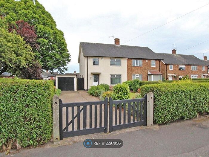 3 Bedroom Semi-Detached House To Rent In Beckhampton Road, Nottingham, NG5