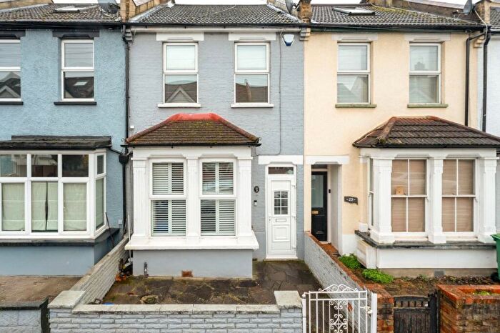 3 Bedroom Terraced House For Sale In Stayton Road, Sutton, Surrey, SM1