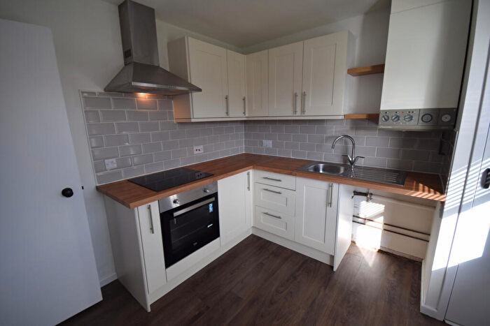 2 Bedroom Flat To Rent In Barras Close, Dalston, CA5