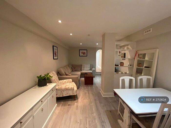 1 Bedroom Flat To Rent In Coborn Road, London, E3