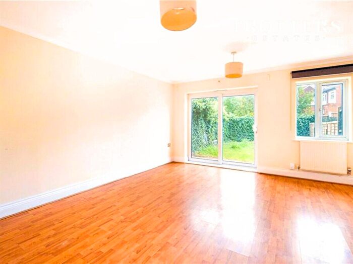 4 Bedroom Property For Sale In Church Hill, Essex, IG10