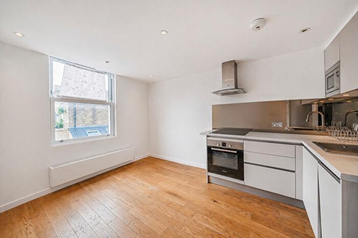 Studio To Rent In Tamworth Street, London, SW6