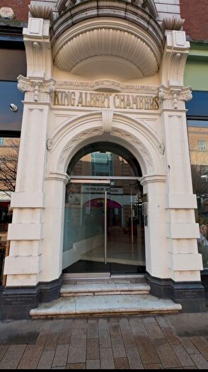 2 Bedroom Flat To Rent In Pier Street, Humber Street, Hull, HU1