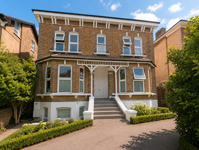 3 Bedroom Flat To Rent In Outram Road, Croydon, CR0