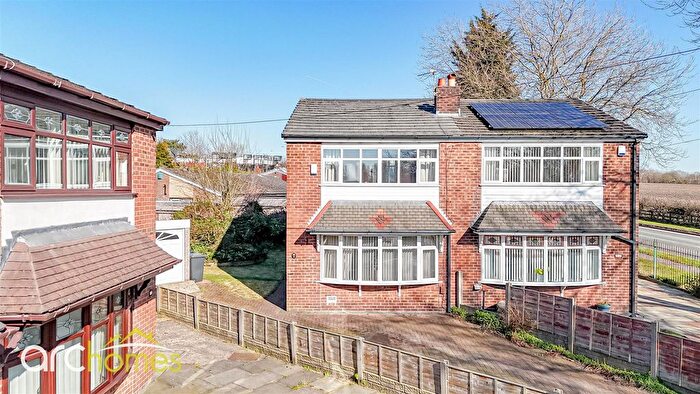 3 Bedroom Semi-Detached House For Sale In Brownlow Avenue, Ince, Wigan, WN2