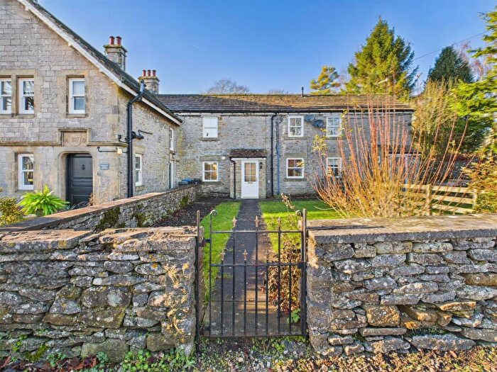 2 Bedroom Cottage To Rent In Great Hucklow, Buxton, SK17