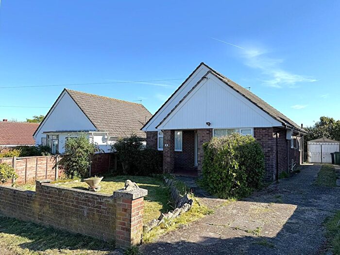 3 Bedroom Detached Bungalow For Sale In Samson Road, Hamworthy, Poole, BH15