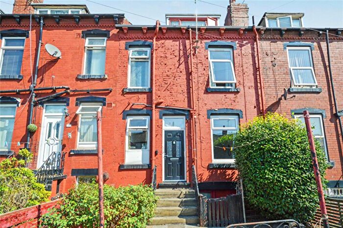 2 Bedroom Terraced House For Sale In Oakley Terrace, Leeds, West Yorkshire, LS11