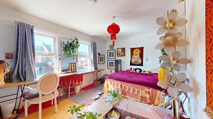 5 Bedroom Terraced House To Rent In Avondale Road, Haringey, N15