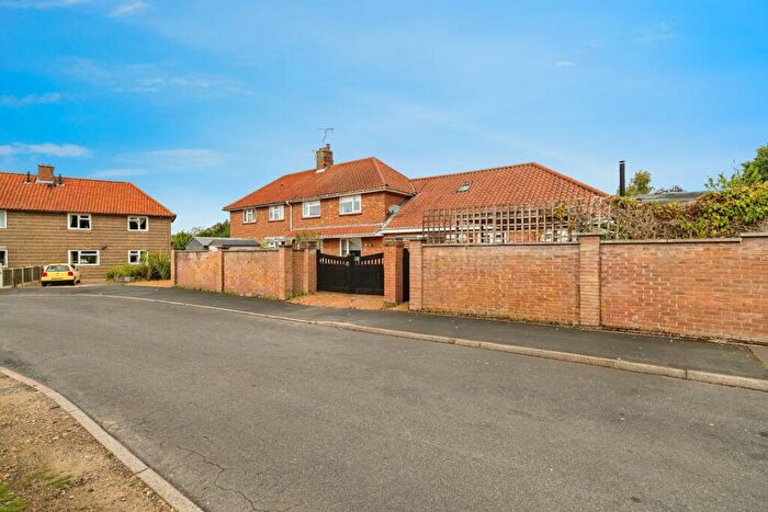 6 Bedroom Detached House For Sale In Mill Hill, Horning, Norwich, Norfolk, NR12