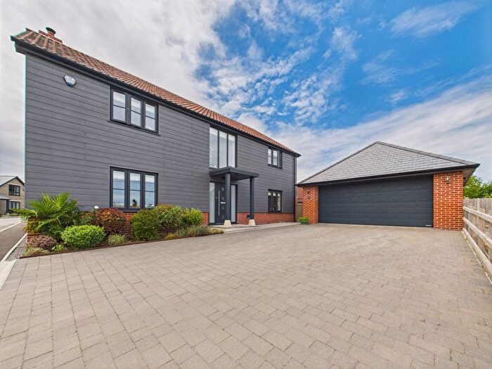 4 Bedroom Detached House For Sale In School Street, Drayton, TA10