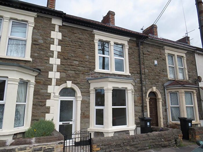 2 Bedroom Terraced House To Rent In Woodland Terrace, Kingswood, BS15