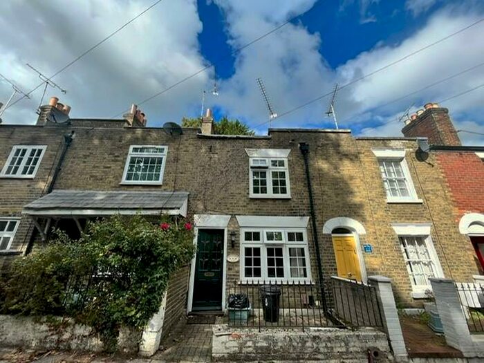 2 Bedroom Terraced House To Rent In Rockstone Lane, Central, SO14