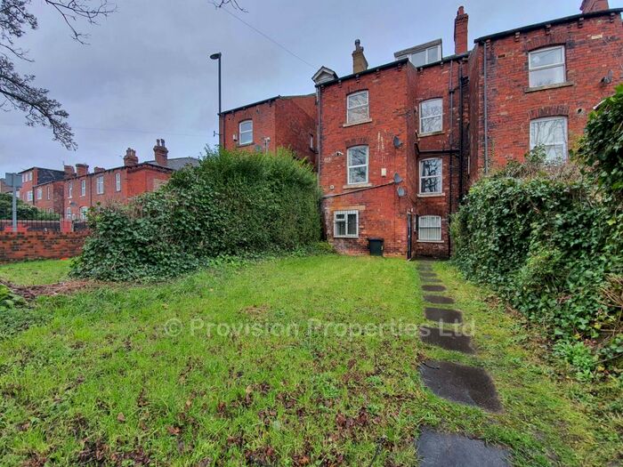 3 Bedroom Flat To Rent In Cardigan Road, Headingley, Leeds, LS6