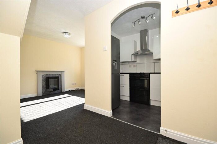 1 Bedroom Town House To Rent In Owl Ridge, Morley, Leeds, West Yorkshire, LS27