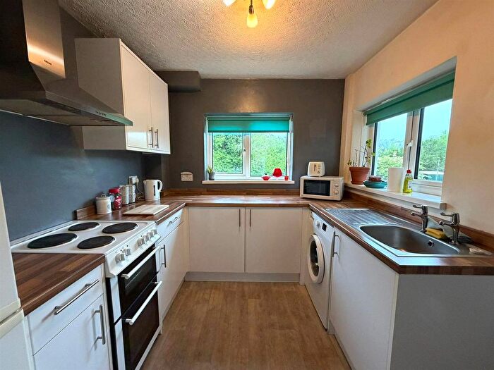 2 Bedroom Terraced House For Sale In Courtney Street, Manselton, Swansea, SA5