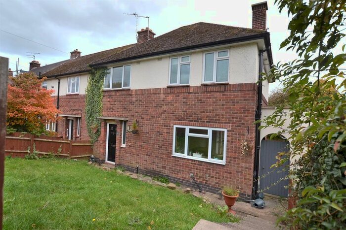 3 Bedroom Town House To Rent In Greedon Rise, Sileby, Leicestershire, LE12