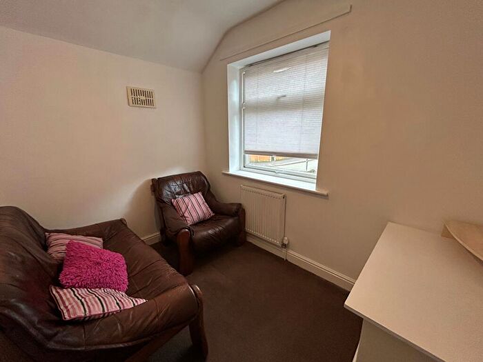 4 Bedroom House To Rent In Massey Road, Sale, M33