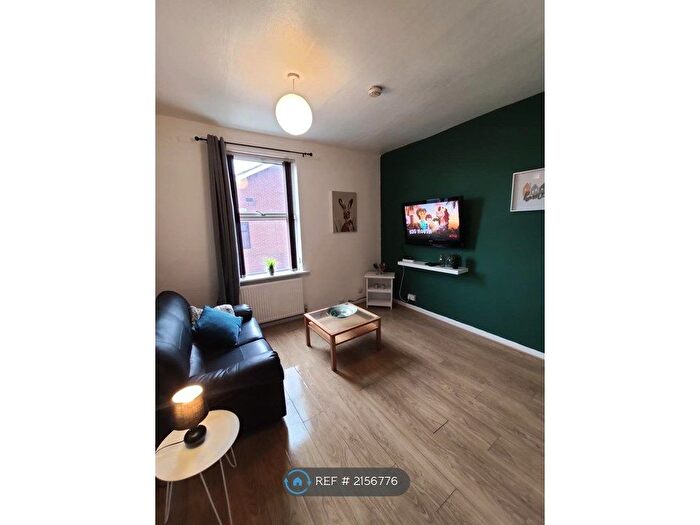 3 Bedroom Flat To Rent In Copson Street, Manchester, M20