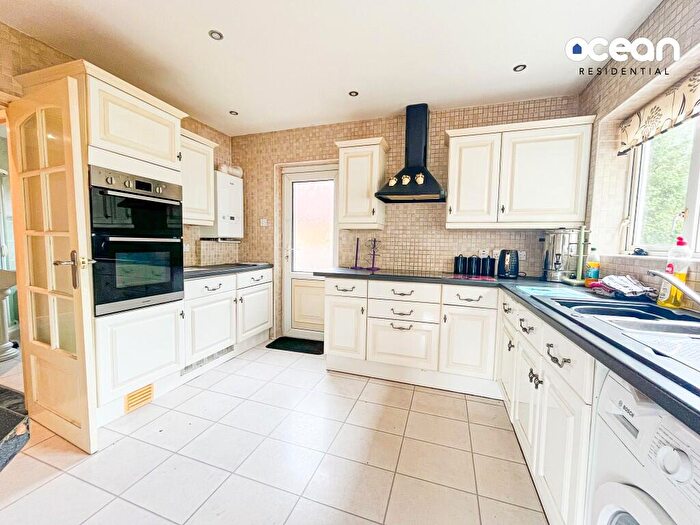 2 Bedroom Detached Bungalow For Sale In Maplin Way, No Chain, SS1