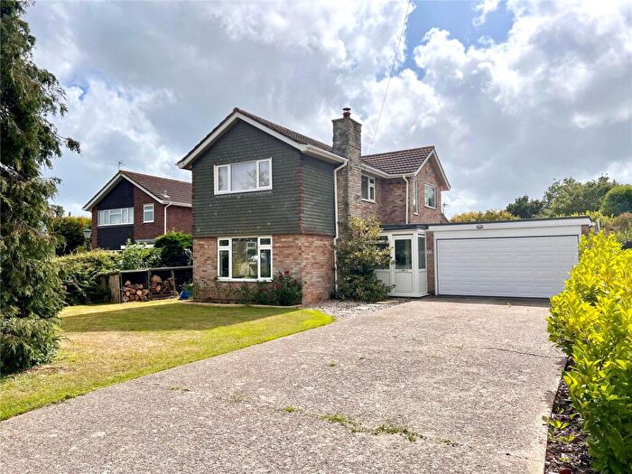 5 Bedroom Detached House For Sale In St. Aubins Park, Hayling Island, Hampshire, PO11