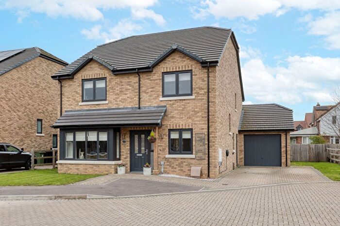 4 Bedroom Detached House For Sale In Earl Close, Clifton, SG17