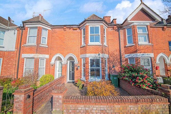 3 Bedroom Terraced House For Sale In Archers Road, Eastleigh, SO50