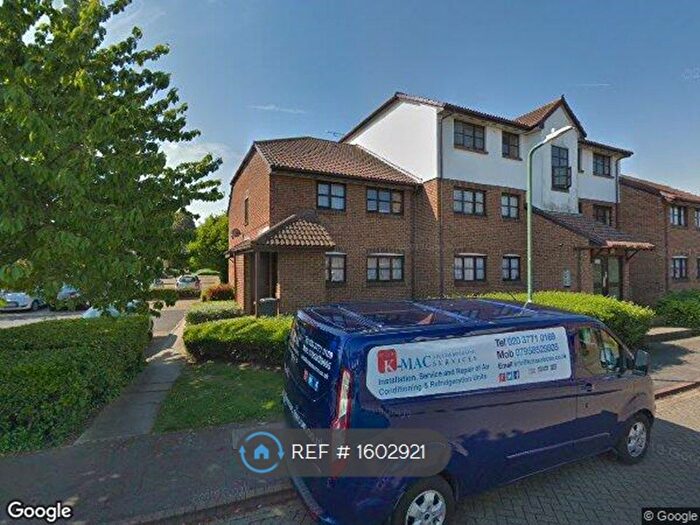 Studio To Rent In Chalice Way, Greenhithe, DA9