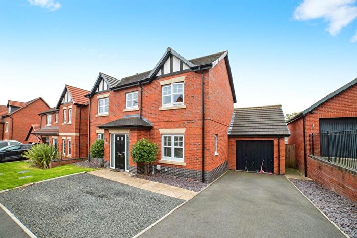 4 Bedroom Detached House For Sale In Damstead Park Avenue, Alfreton, DE55