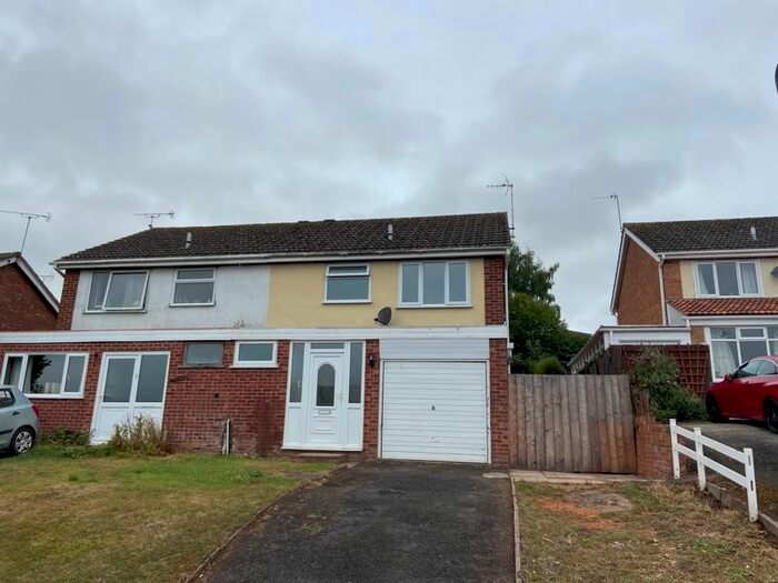 3 Bedroom Semi-Detached House To Rent In Highwell Avenue, Bromyard, HR7