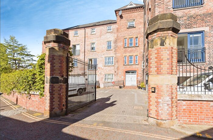 1 Bedroom Flat To Rent In Tuttle Street, Wrexham, LL13