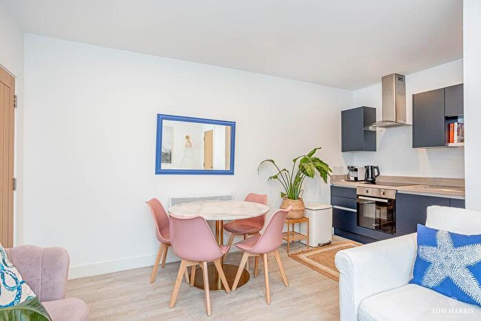 1 Bedroom Apartment For Sale In Southwood Avenue, Bournemouth, Dorset, BH6
