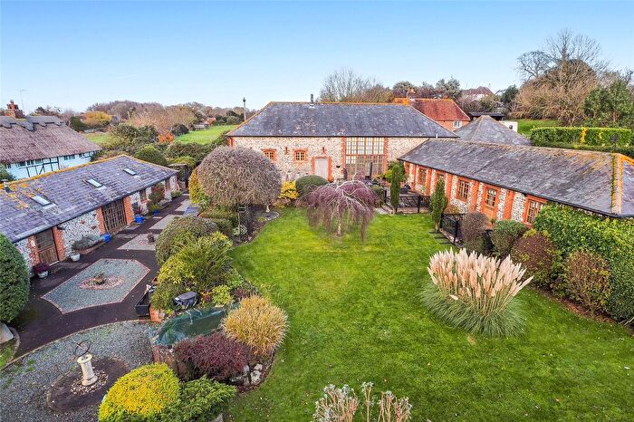 4 Bedroom Barn Conversion For Sale In Warningcamp, Arundel, West Sussex, BN18