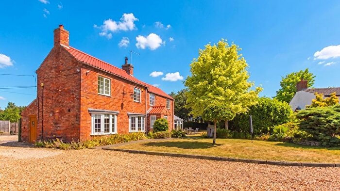 3 Bedroom Detached House For Sale In Widows Row, Laughterton, LN1