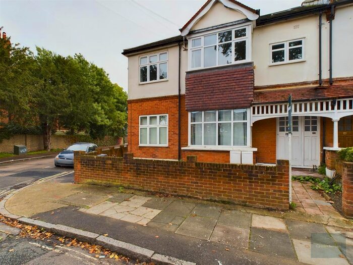 Studio To Rent In Kilmorey Gardens, Twickenham, TW1