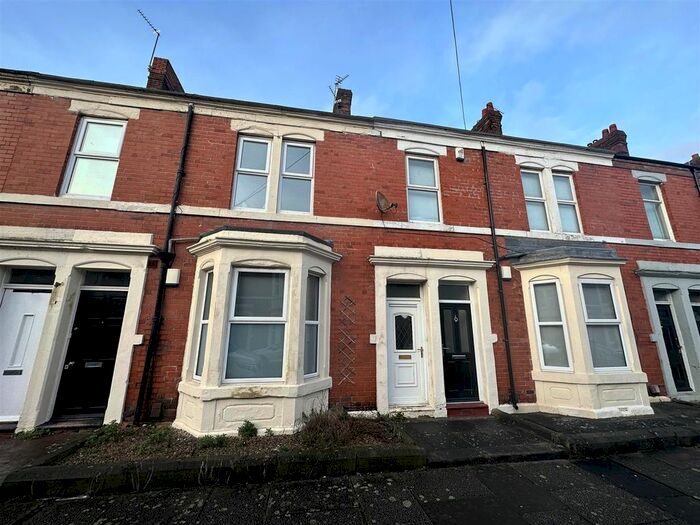 3 Bedroom Flat To Rent In Tavistock Road, Jesmond, Newcastle Upon Tyne, NE2