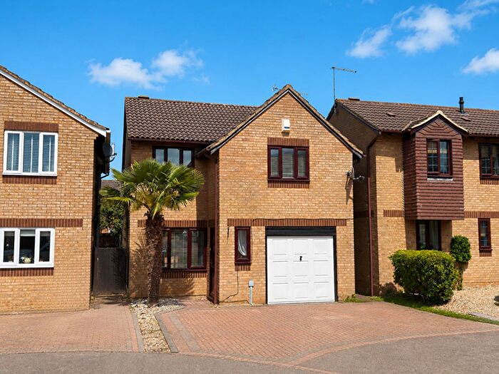 3 Bedroom Detached House For Sale In Provence Court, Duston, Northampton, NN5