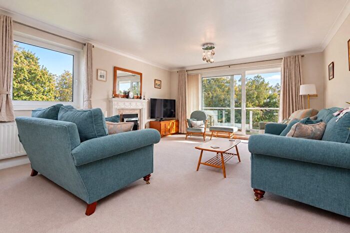2 Bedroom Flat For Sale In Sandbourne Road, Bournemouth, Dorset, BH4