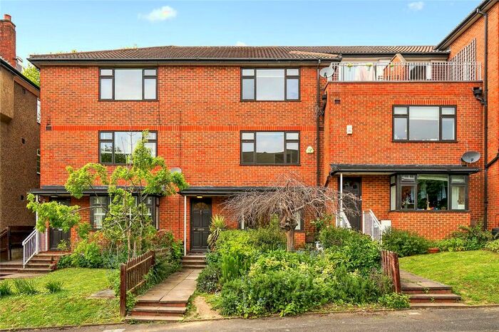 2 Bedroom Maisonette To Rent In Raymond Road, Wimbledon, SW19