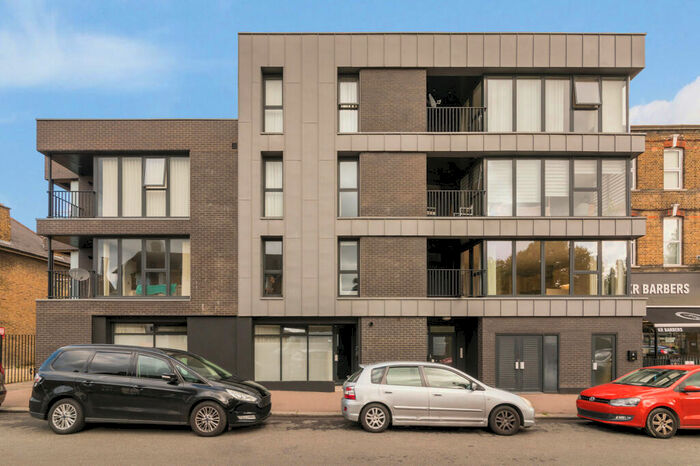 2 Bedroom Flat To Rent In Comerford Road, London, SE4