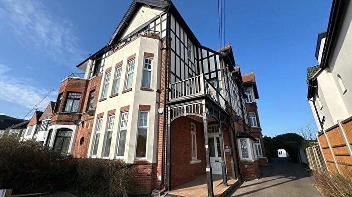 Studio To Rent In Imperial Avenue, Westcliff-on-Sea, SS0
