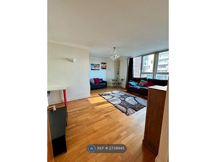 2 Bedroom Flat To Rent In Aegon House, London, E14