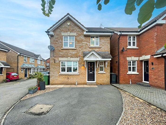 4 Bedroom Detached House For Sale In Randall Drive, Toddington, LU5
