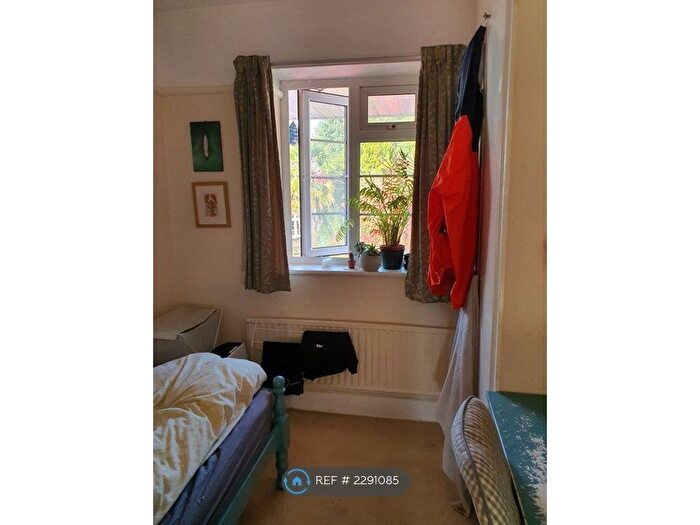 6 Bedroom End Of Terrace House To Rent In Donnington Grove, Southampton, SO17